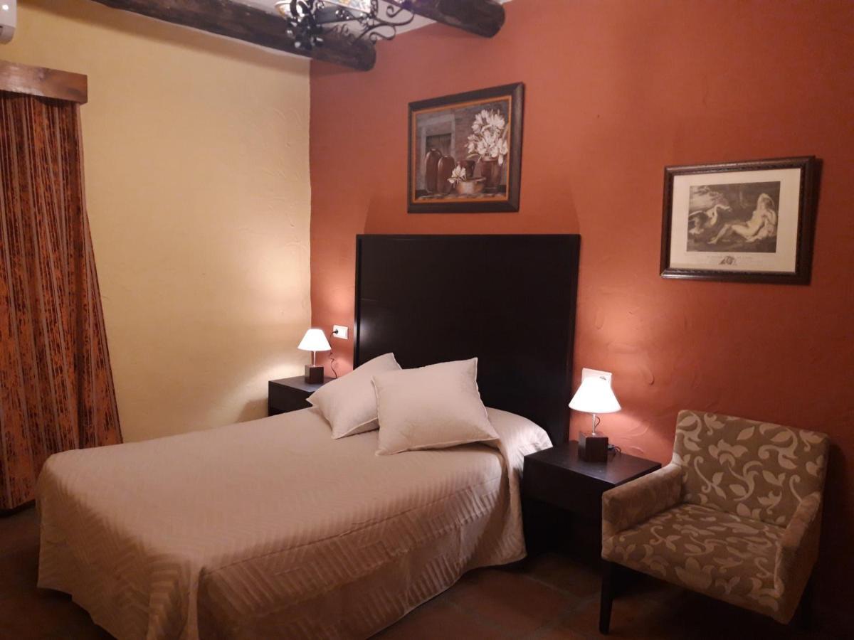 Hotel Restaurante Las Buitreras El Colmenar Екстер'єр фото
