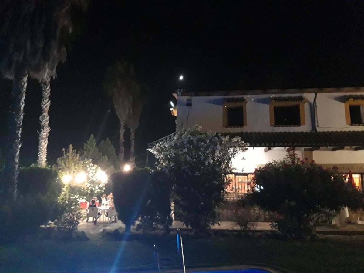 Hotel Restaurante Las Buitreras El Colmenar Екстер'єр фото