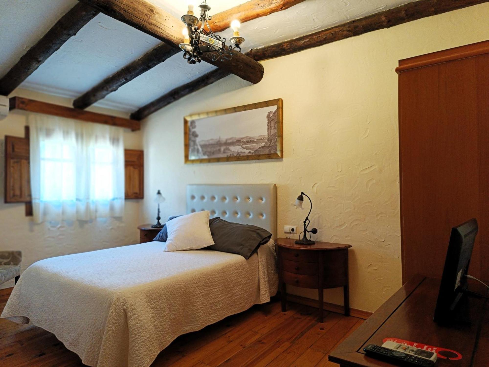 Hotel Restaurante Las Buitreras El Colmenar Екстер'єр фото