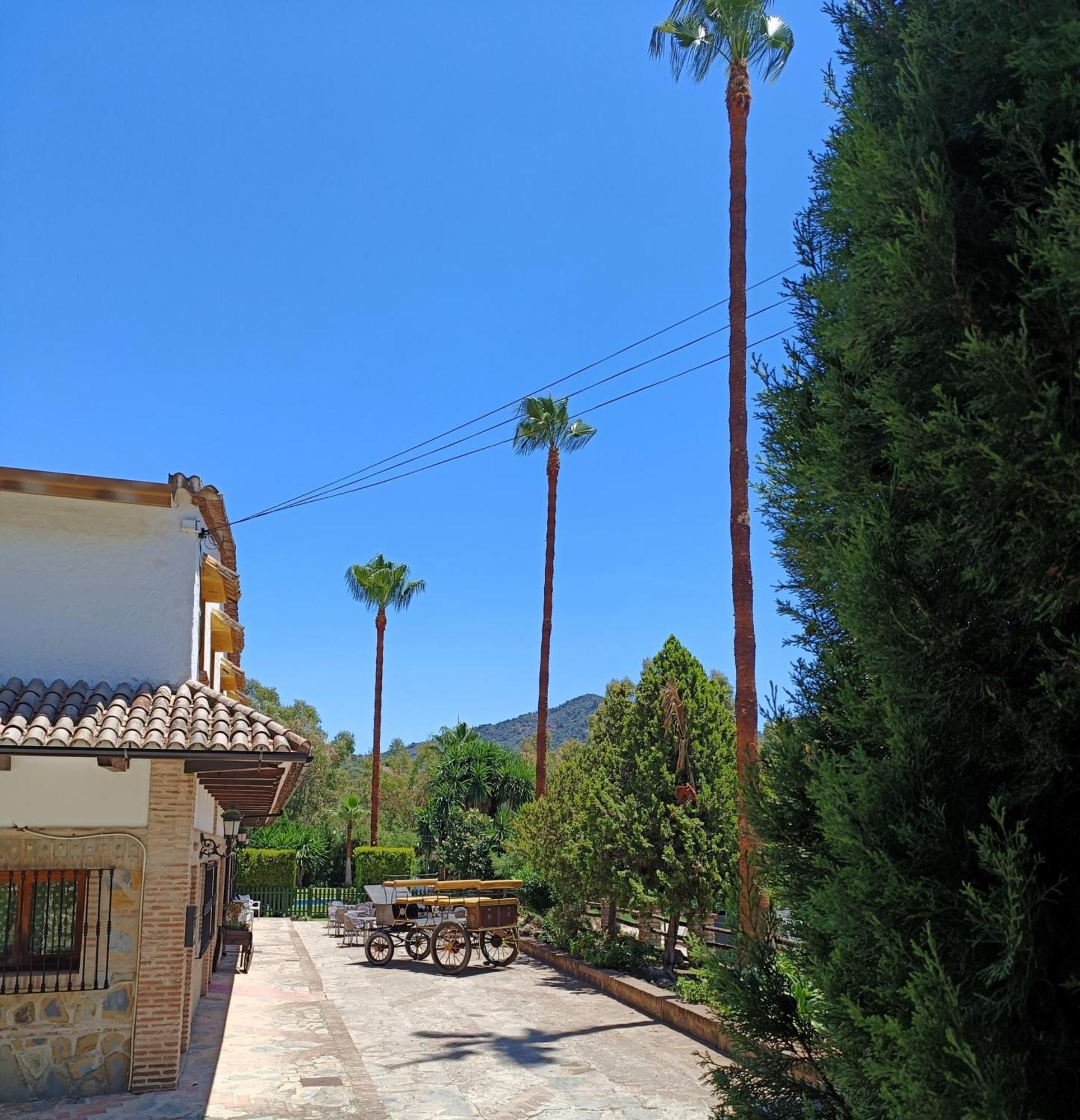 Hotel Restaurante Las Buitreras El Colmenar Екстер'єр фото