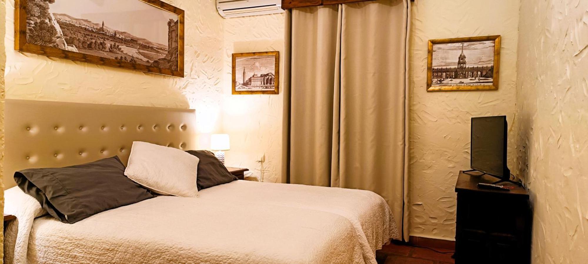 Hotel Restaurante Las Buitreras El Colmenar Екстер'єр фото